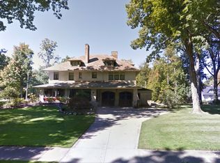 2877 Fairmount Blvd, Cleveland Heights, OH 44118