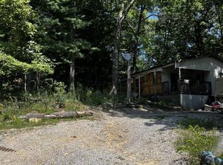 6910 Holiday Hill Ln, Tallassee, TN 37878