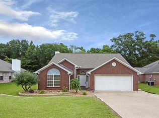 1208 Hummingbird Cir, Longview, TX 75601