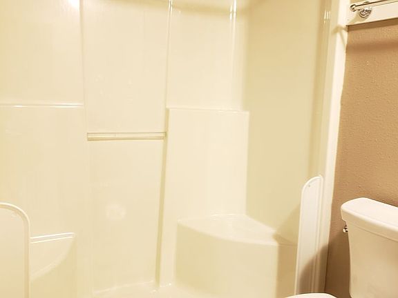 5th image of 551 E 14th Ave APT 5
