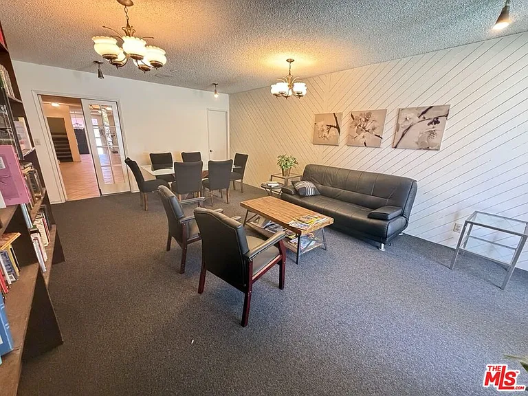 14315 Riverside Dr #210 — Photo 13