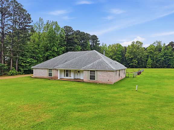 5th image of 561 Wells Rd