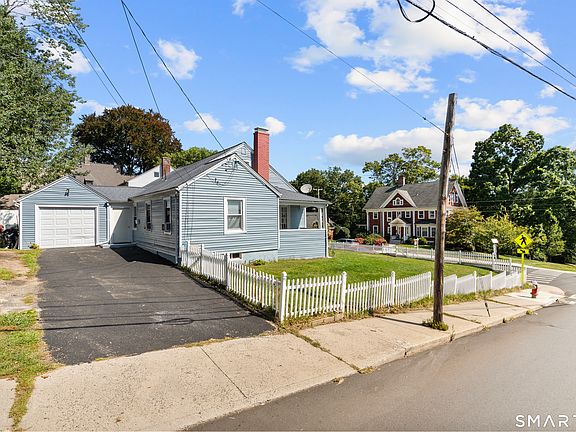 5th image of 216 Hillside Avenue