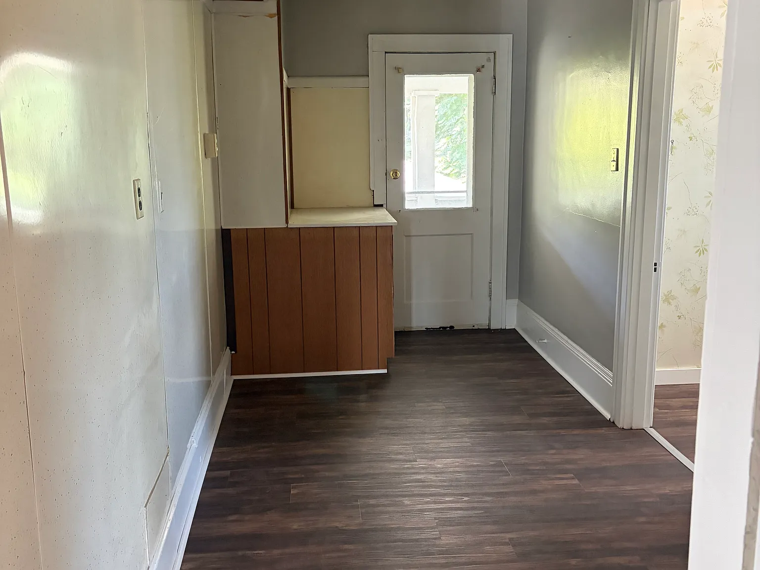 1 bed, 1200 sqft, $1,150 — Photo 2