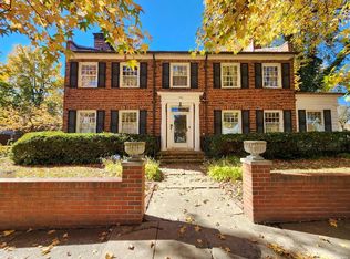 1904 Main St, Alton, IL 62002