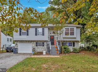 912 Crystal Rock Rd, Lusby, MD 20657