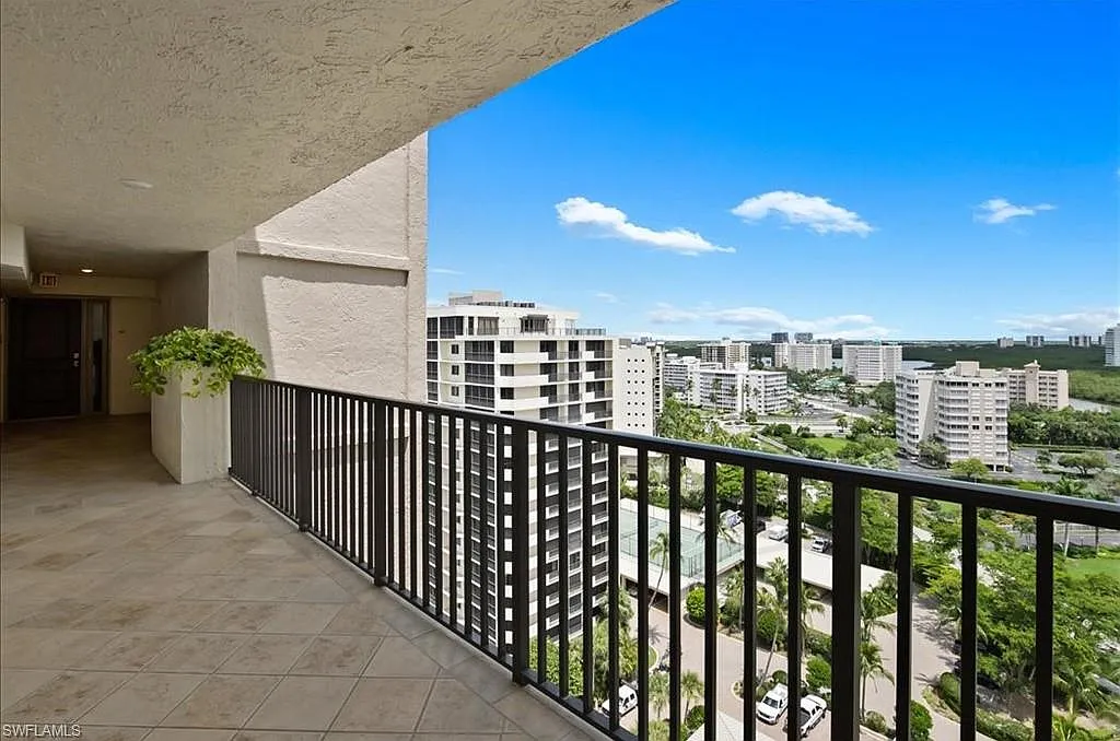 2 bed, 2.0 bath, 1489 sqft, $15,300 — Photo 2