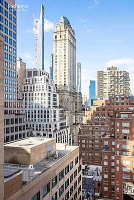 Sold by Sotheby's International Realty | media 14