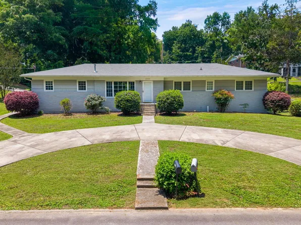 2403 Walnut Dr NW, Cleveland, TN 37311
