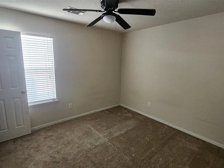 12311 Carriage Oak Cir — Photo 12