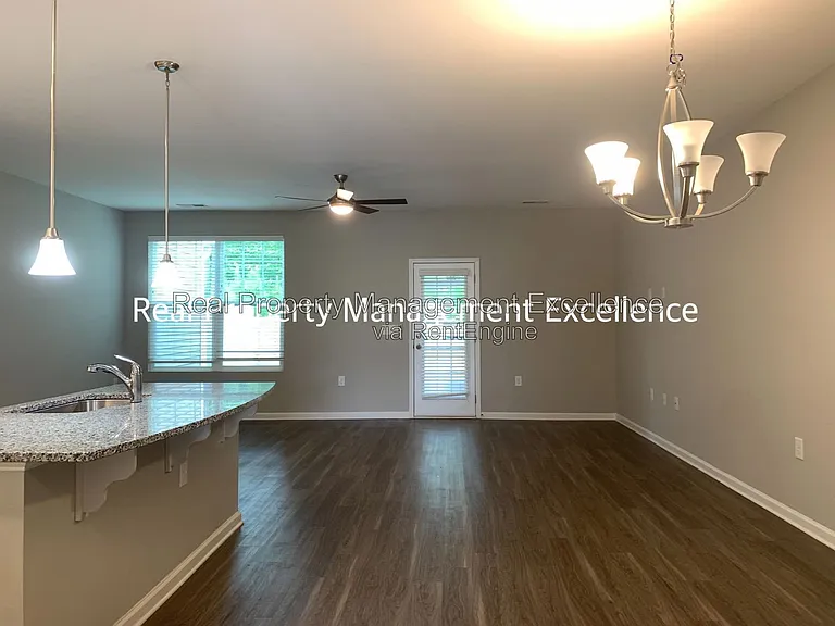 525 Historic Dr — Photo 3