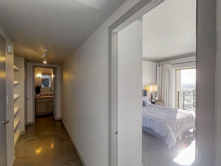4750 N Central Ave #16J — Photo 9