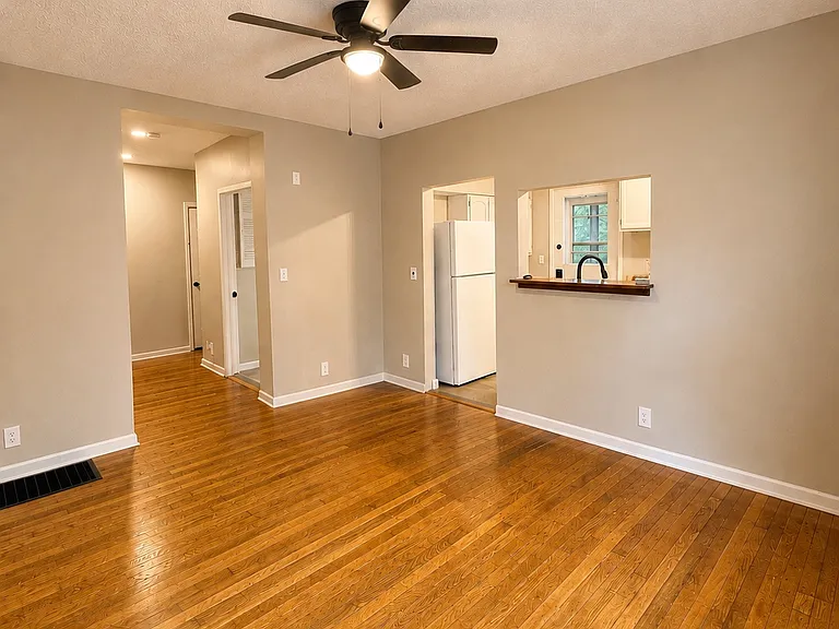 143 S Monroe Ave — Photo 22