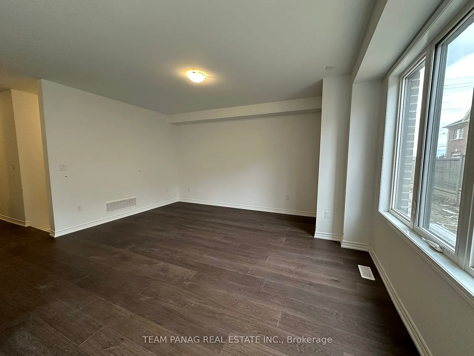 4 bed, $2,900 — Photo 4