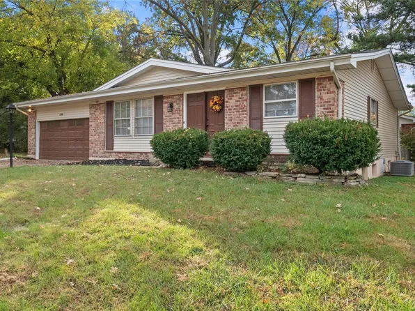 4304 Metarus Dr, Florissant, MO 63033