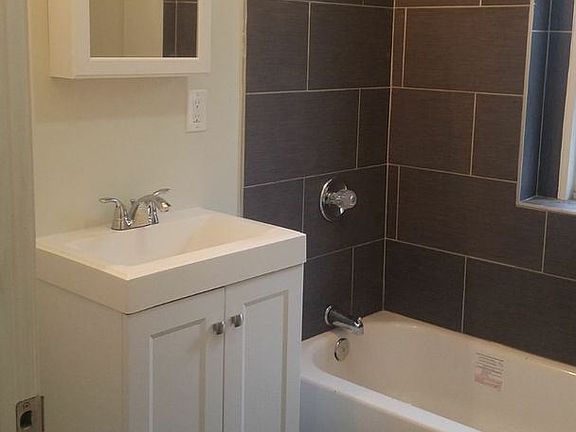 3rd image of 6311 Callowhill St
