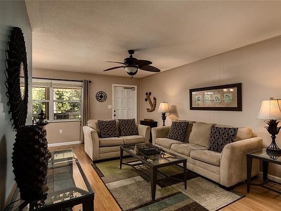3rd image of 650 Pinellas Point Dr S APT 215