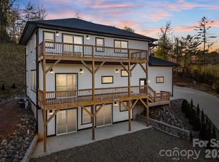 115 Nader Ave, Weaverville, NC 28787