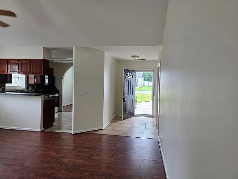123 Toura Ln — Photo 10