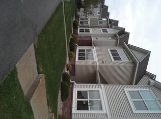 12154 Yancy St NE UNIT B, Blaine, MN 55449