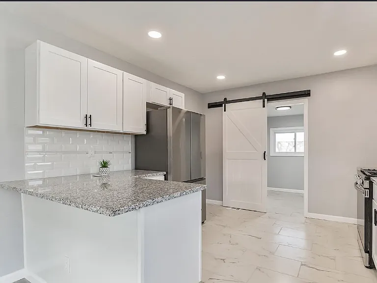 1307 Grant Ave — Photo 8