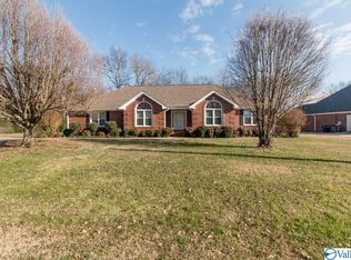 117 Forrest Ln, Meridianville, AL 35759