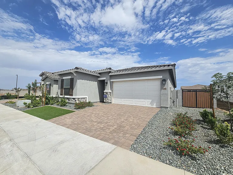 2942 E Manzanita Rd — Photo 3