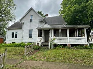 304 W Lincoln St, Bloomington, IL
