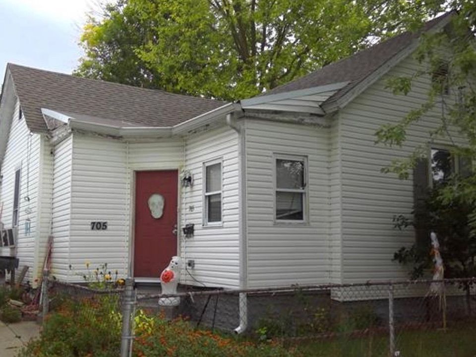 1st image of 705 S Pine St