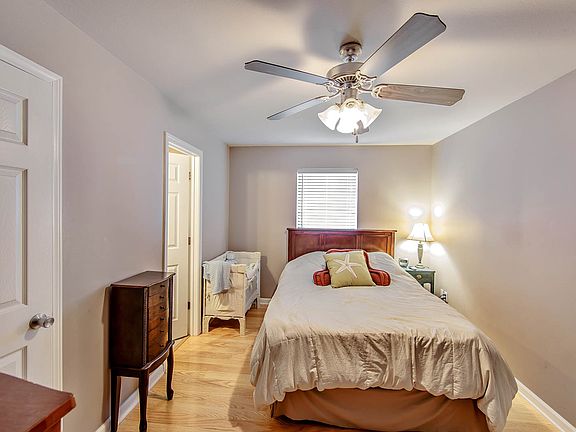 2nd image of 210 Holley St