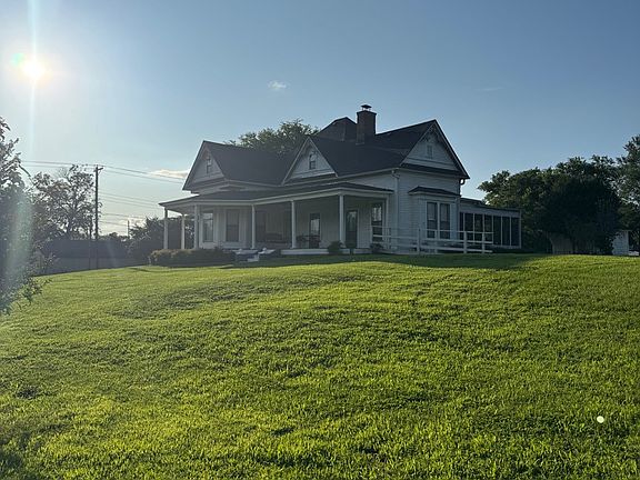 2nd image of 303 Danville Rd