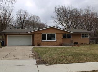 3719 Northwood Dr NE, Cedar Rapids, IA 52402