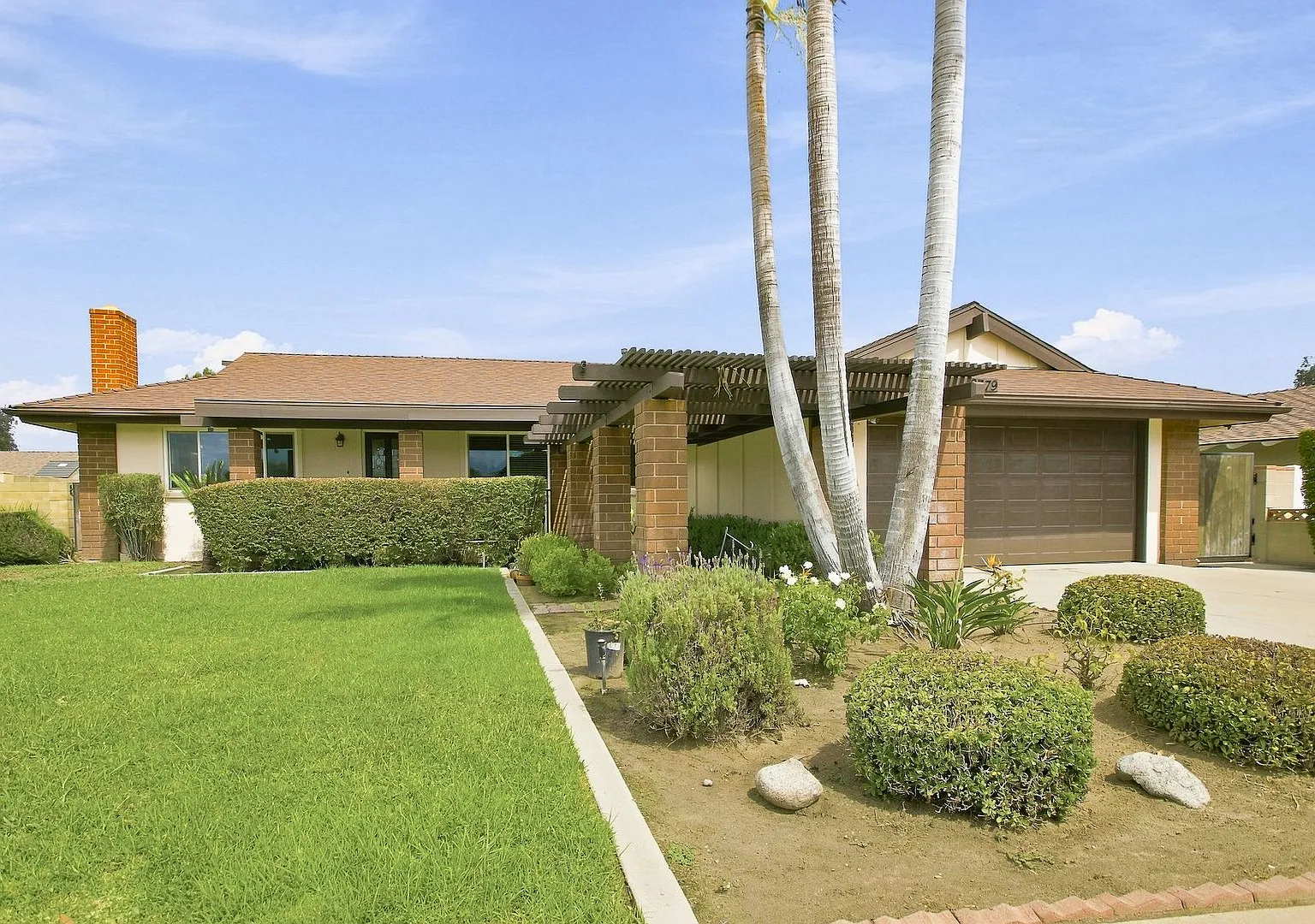 Splish Splash! West Anaheim 4br+Fam Rm Pool Home $4850mo — Photo 1