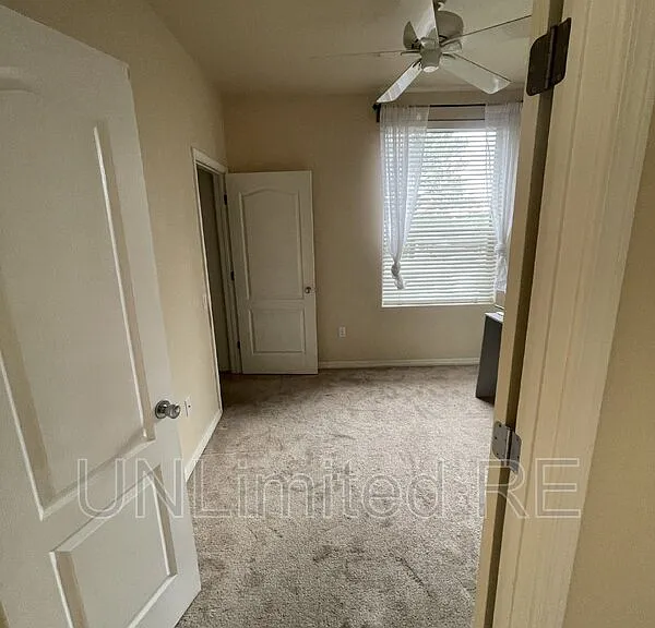 1401 N 4th St #225 — Photo 7
