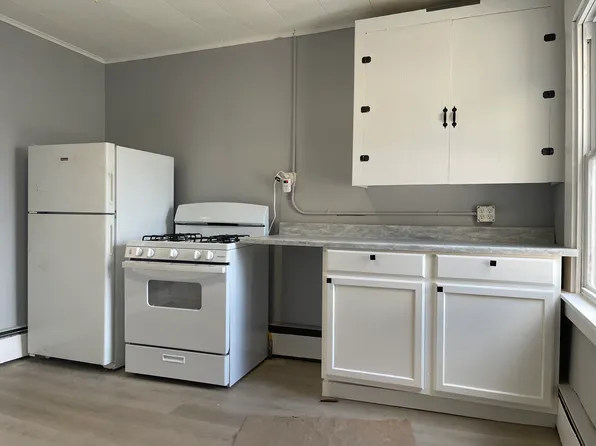 288 Genesee St #2A, Auburn, NY 13021