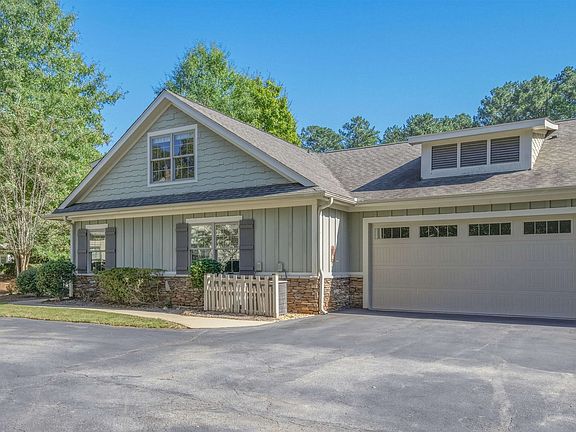 2nd image of 148 Edgewood Ct