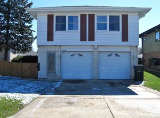 18037 Soleri Dr, Country Club Hills, IL