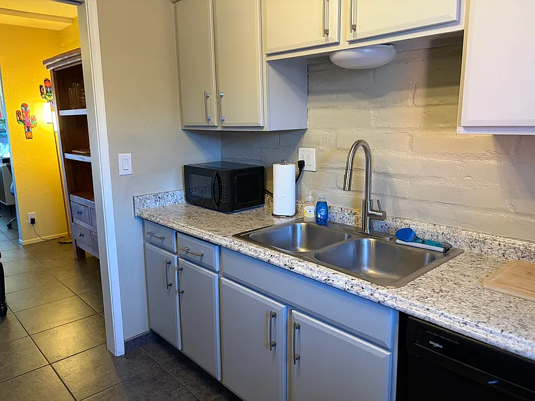 3334 E Farr Pl — Photo 8