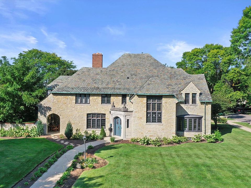 3615 N Lake Dr, Milwaukee, WI 53211 MLS 1811475 Zillow