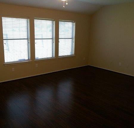 2nd image of 13906 Lanceoak Ct