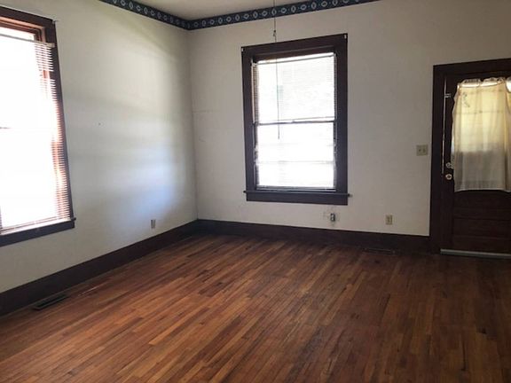 3rd image of 234 N Illinois St