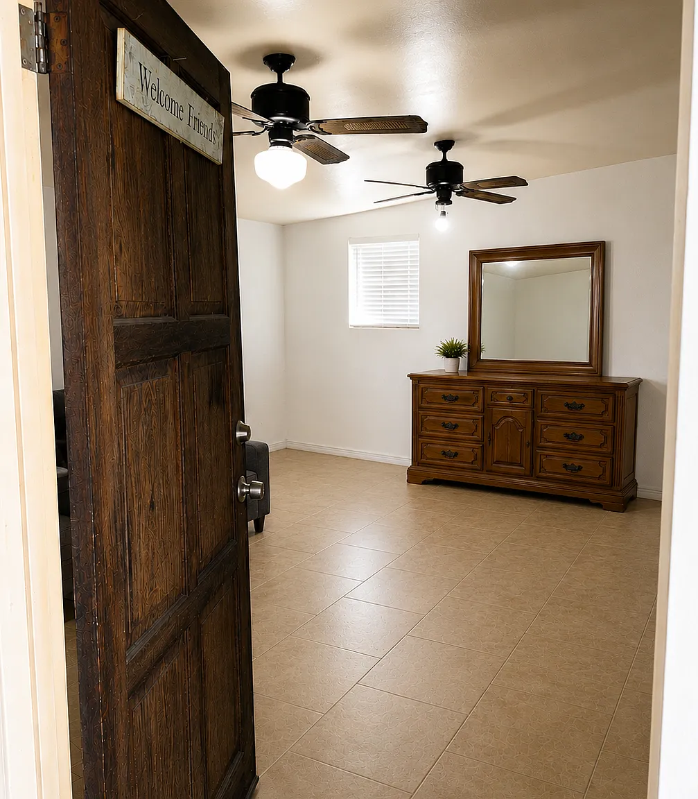Studio, 360 sqft, $950 — Photo 2
