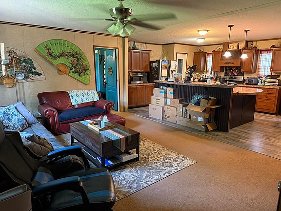 3rd image of 452 County Road 1209