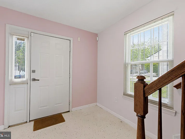 1518 Deep Gorge Ct — Photo 4
