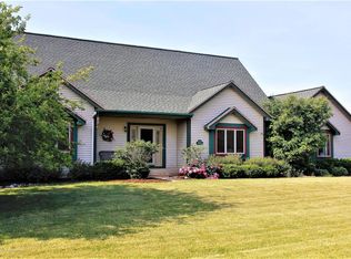 642 Harper Rd, Mason, MI 48854