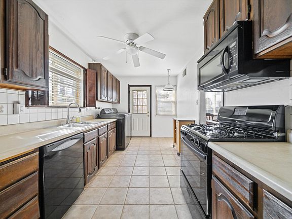 3rd image of 671 W Avenue J12