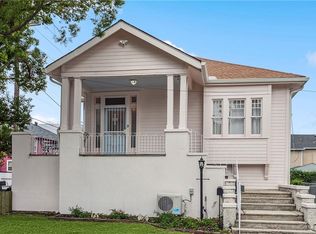 2400 Peniston St, New Orleans, LA 70115