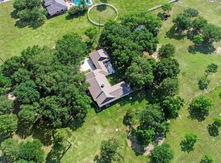 8485 Moravian Dr, Sealy, TX 77474