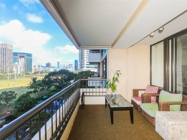 2333 Kapiolani Blvd APT 608, Honolulu, HI 96826