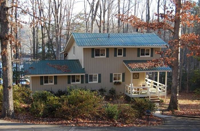 1st image of 288 Lakeshore Dr